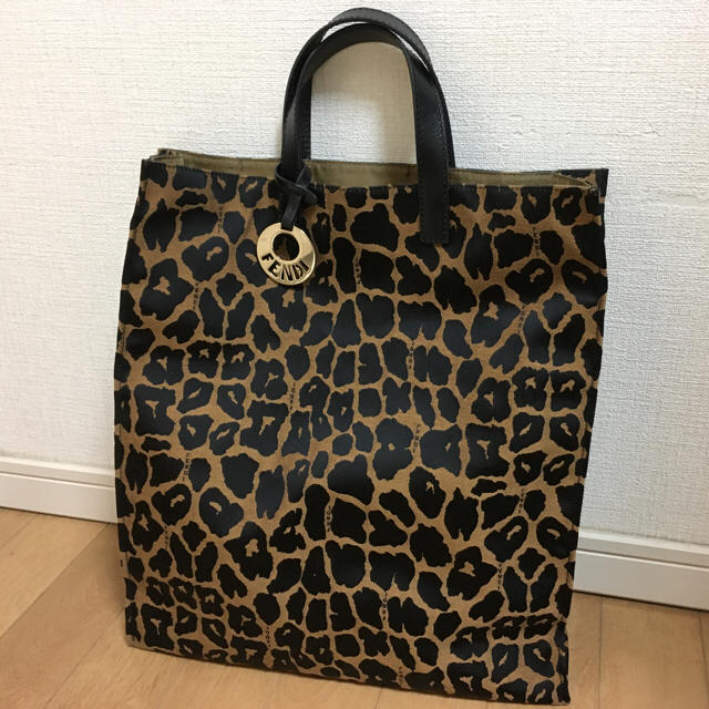 FENDI - FENDI ヒョウ柄バッグの通販 by Tamofy|フェンディならラクマ