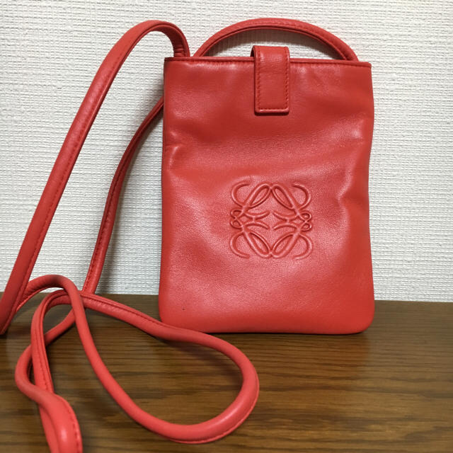 LOEWE(ロエベ)の美品     ロエベ     ポシェット レディースのバッグ(ショルダーバッグ)の商品写真