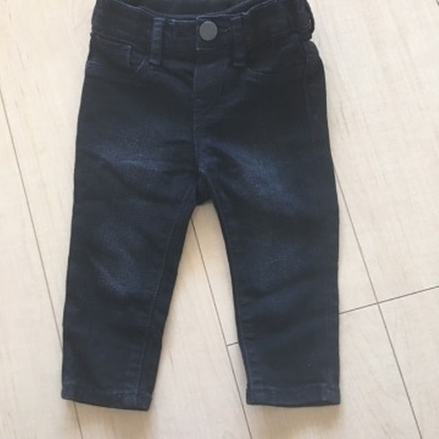 babyGAP(ベビーギャップ)のasa様専用  GAP　80cmブラックジーンズ キッズ/ベビー/マタニティのベビー服(~85cm)(パンツ)の商品写真