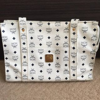 エムシーエム(MCM)の専用 MCM ショルダーバック(ショルダーバッグ)