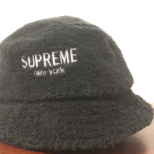 Supreme(シュプリーム)の値下げ！supreme Terry Crusher Hat Black M/L メンズの帽子(その他)の商品写真