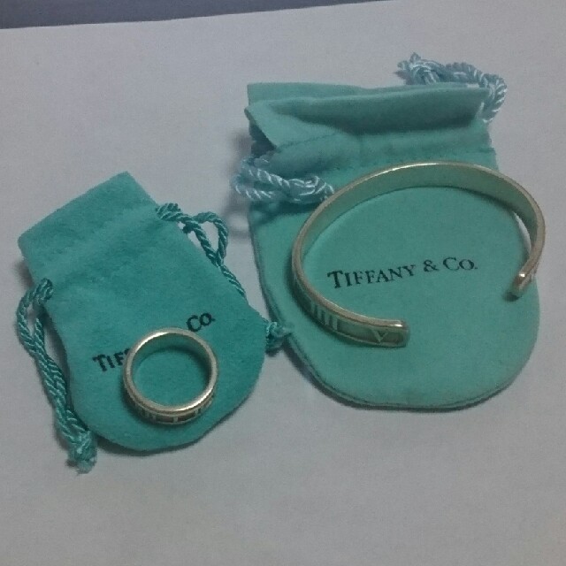 Tiffany & Co.(ティファニー)のティファニー アトラス バングルとリングのセット レディースのアクセサリー(ブレスレット/バングル)の商品写真