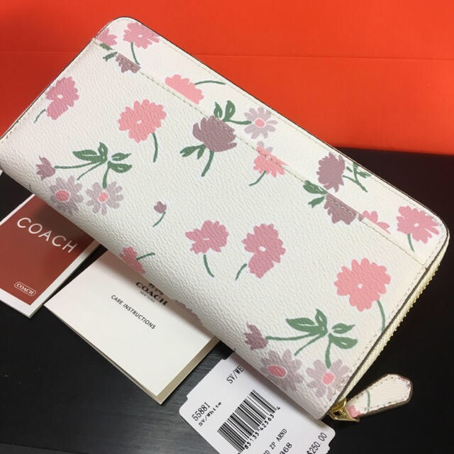 COACH(コーチ)のプレゼント レディースのファッション小物(財布)の商品写真