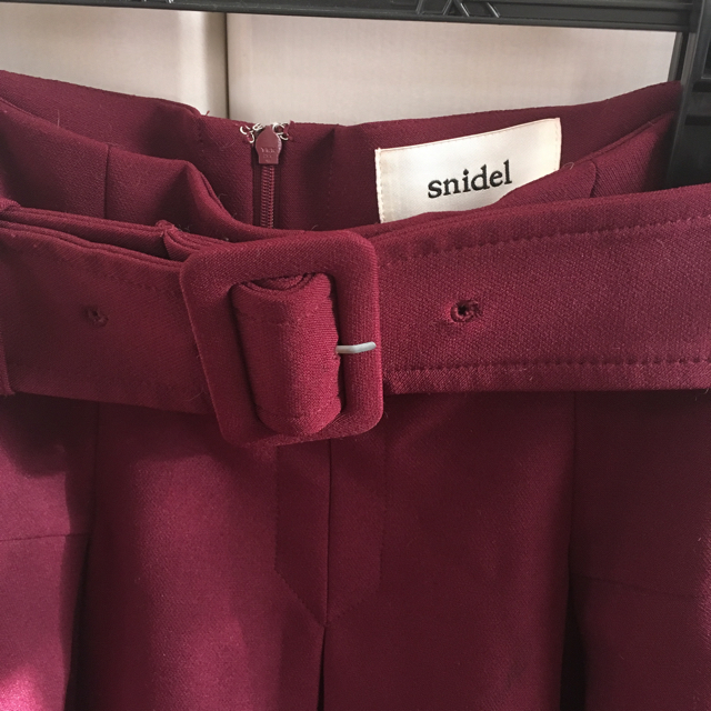 SNIDEL(スナイデル)のsnidel ベルト付スカート レディースのスカート(ミニスカート)の商品写真