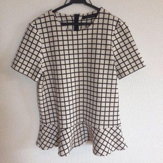 ザラ(ZARA)のZARA ペプラムトップス♡(カットソー(半袖/袖なし))