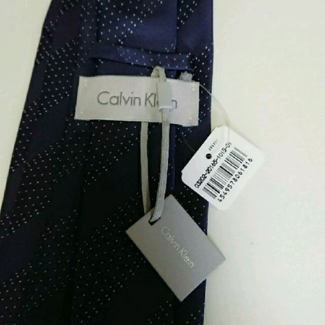 Calvin Klein(カルバンクライン)のニャー様専用！新品♪Calvin Klein ネクタイ クリスマスプレゼント メンズのファッション小物(ネクタイ)の商品写真