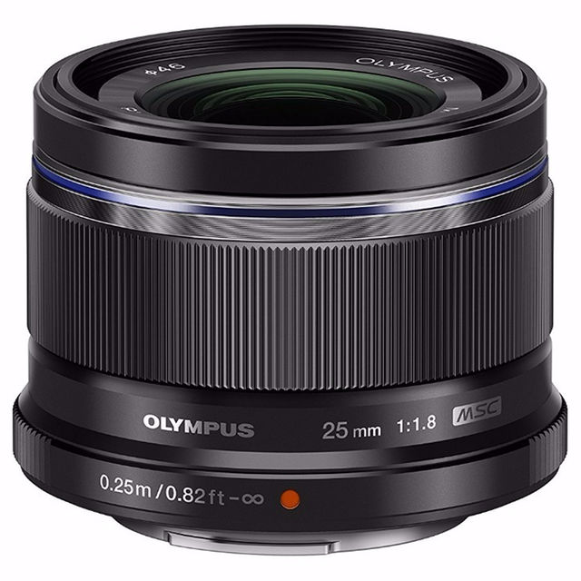 OLYMPUS(オリンパス)のOLYMPUS M.ZUIKO DIGITAL 25mm F1.8 ブラック スマホ/家電/カメラのカメラ(その他)の商品写真