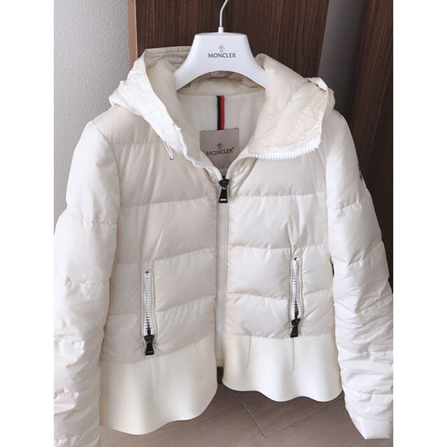 逸品】 MONCLER - 美品 NESEA ダウンジャケット - www.glutaweis.com