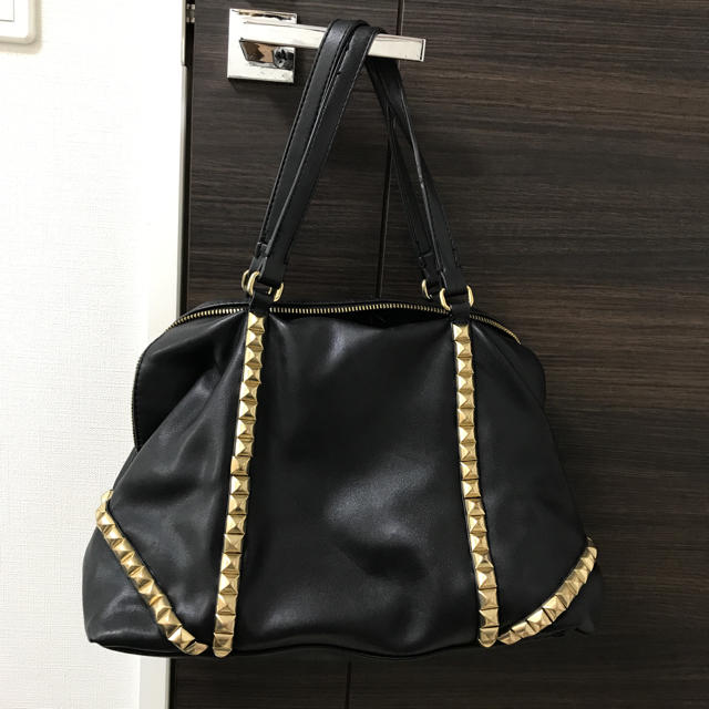 ZARA(ザラ)のZARA✴︎スタッズバッグ レディースのバッグ(ボストンバッグ)の商品写真