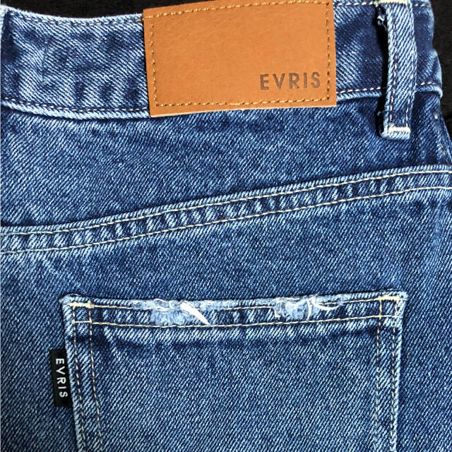 EVRIS(エヴリス)のEVRIS アシンメトリーデニムミニスカート レディースのスカート(ミニスカート)の商品写真