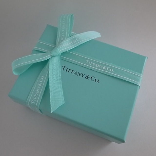 Tiffany & Co.(ティファニー)のaya*様専用：ティファニー　トリプルラビングハートリング レディースのアクセサリー(リング(指輪))の商品写真