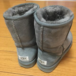 アグ(UGG)のUGG クラシックショートグレー(ブーツ)