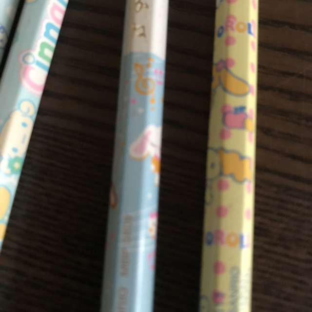 サンリオ(サンリオ)のサンリオ鉛筆💕ジュエルペット、シナモンロール、レトロなキティちゃん エンタメ/ホビーのアート用品(鉛筆)の商品写真