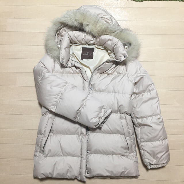 MONCLER(モンクレール)のモンクレールダウン レディースのジャケット/アウター(ダウンジャケット)の商品写真