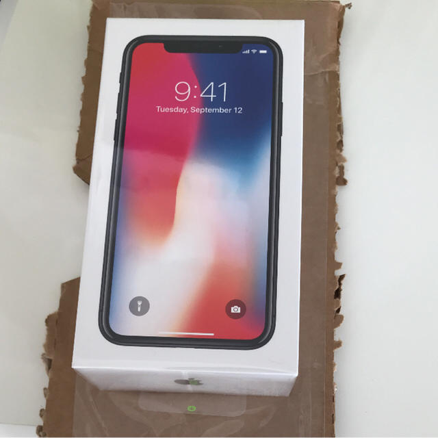 Apple(アップル)のiPhone X 256GB SIMフリー スペースグレー スマホ/家電/カメラのスマートフォン/携帯電話(スマートフォン本体)の商品写真