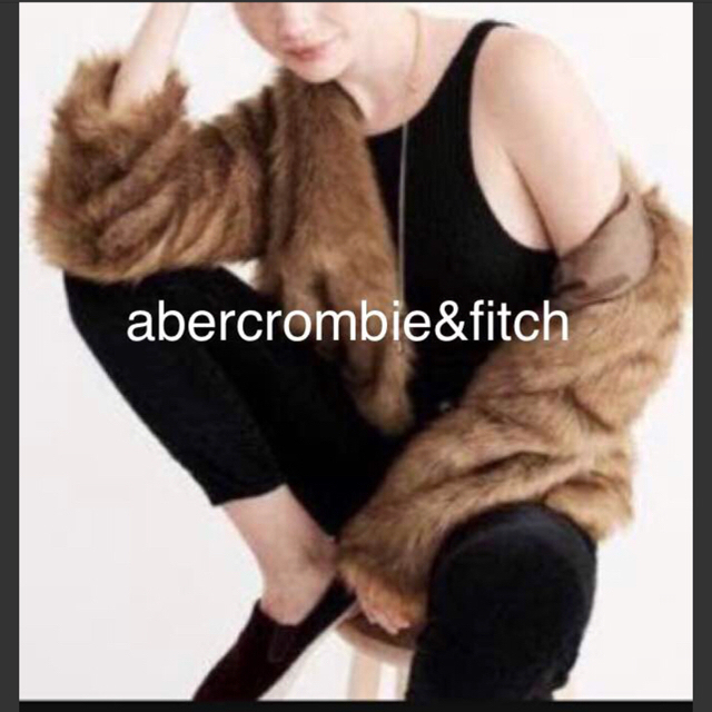 Abercrombie&Fitch(アバクロンビーアンドフィッチ)の翌日発送可（週末除く）最終セール  アバクロ フェイクファーコート レディースのジャケット/アウター(毛皮/ファーコート)の商品写真
