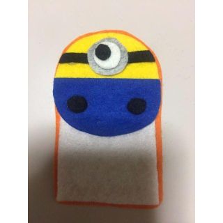 手作り フェルト ミニオン キャラクター 名札の通販 ラクマ 手作り フェルト ミニオン キャラクター 名札の通販 ラクマ