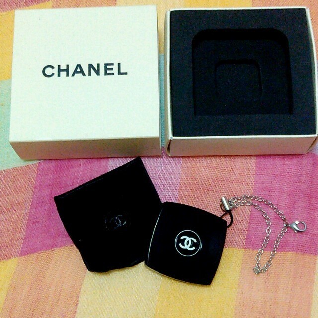 CHANEL*ノベルティミラー | フリマアプリ ラクマ