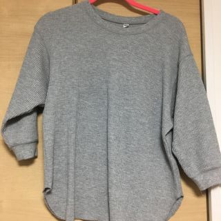 ユニクロ(UNIQLO)のワッフルクルーネックシャツ グレー (カットソー(長袖/七分))