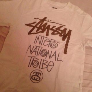 ステューシー(STUSSY)のsuttsy tee 白（＾∇＾）(カットソー(半袖/袖なし))