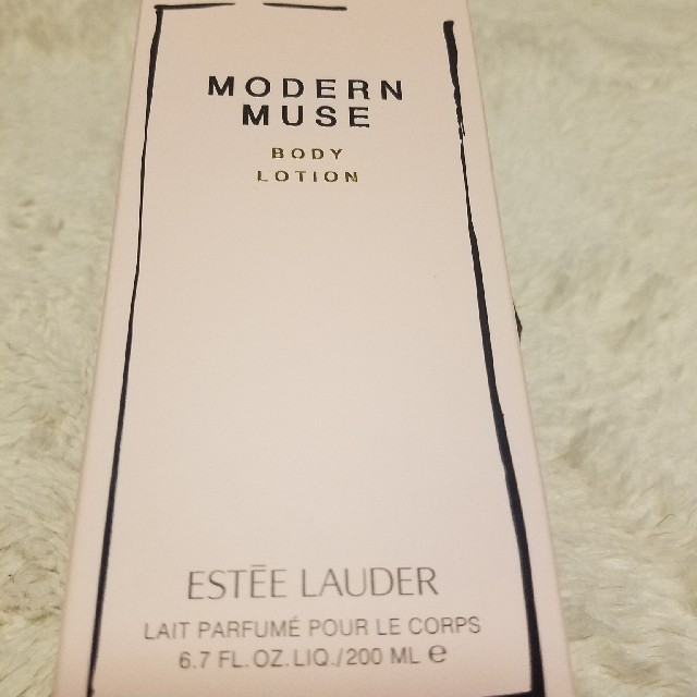 Estee Lauder - ESTEE LAUDER モダン ミューズ ボディーローションの通販 by なっち 断捨離中！'s shop