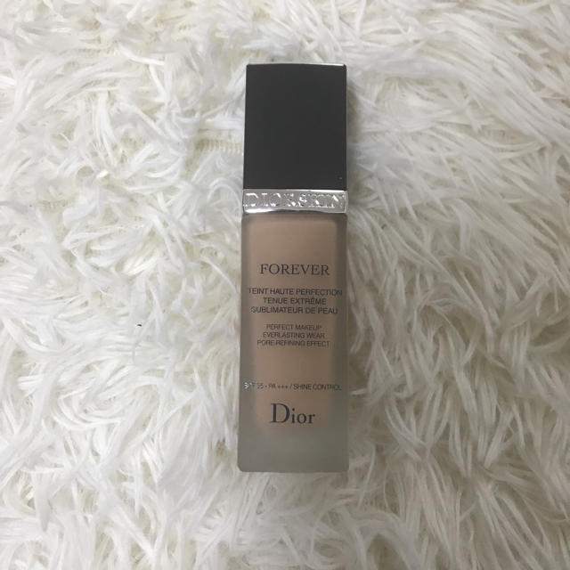 Dior(ディオール)のdior  リキッドファンデーション コスメ/美容のベースメイク/化粧品(ファンデーション)の商品写真