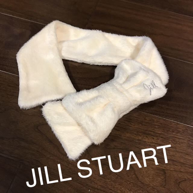 JILLSTUART(ジルスチュアート)の【sale】試着のみ未使用☆ ジルスチュアート ふわふわおリボン マフラー キッズ/ベビー/マタニティのこども用ファッション小物(マフラー/ストール)の商品写真