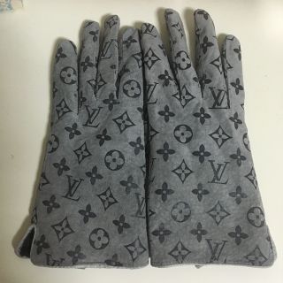 ルイヴィトン(LOUIS VUITTON)の専用です。(手袋)