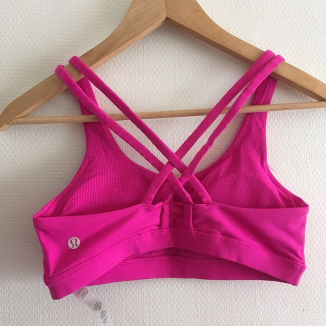 lululemon(ルルレモン)の*outlet* lululemon bra top size6 スポーツ/アウトドアのランニング(その他)の商品写真