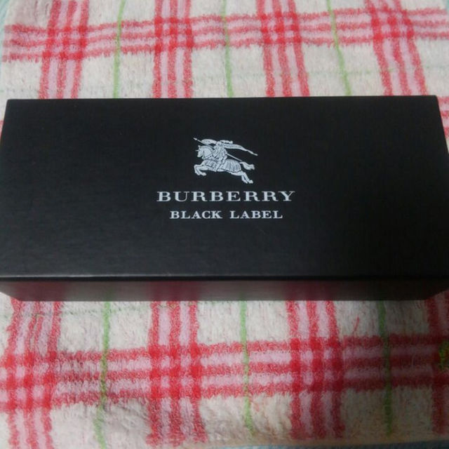 BURBERRY BLACK LABEL(バーバリーブラックレーベル)のバーバリーメガネケースですm(__)m未使用同然ですm(__)m メンズのファッション小物(その他)の商品写真