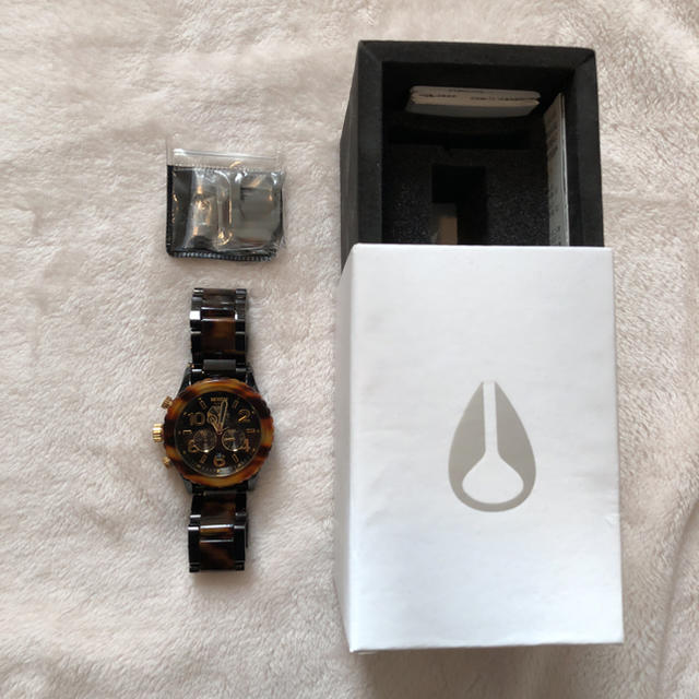 NIXON(ニクソン)のNIXON minimize べっ甲 42-20 メンズの時計(腕時計(アナログ))の商品写真