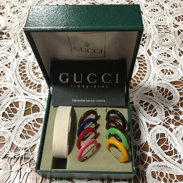 Gucci(グッチ)の【GUCCI】チェンジベゼル  ☆  黄緑   レディースのファッション小物(腕時計)の商品写真