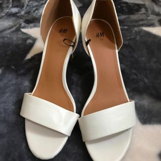 エイチアンドエム(H&M)のH&M/レザーパンプス/size39(ハイヒール/パンプス)