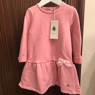 プチバトー(PETIT BATEAU)のプチバトー 16AW スウェット リボン付きワンピース 18m 新品(ワンピース)