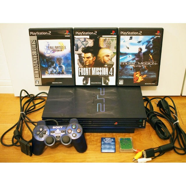 PlayStation2(プレイステーション2)のPlayStation2　本体ミッドナイトブルー エンタメ/ホビーのゲームソフト/ゲーム機本体(家庭用ゲーム機本体)の商品写真