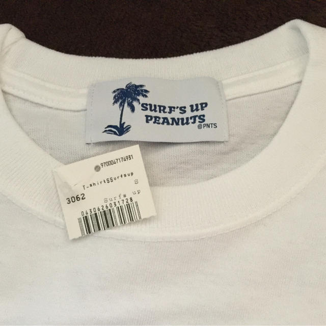 PEANUTS(ピーナッツ)の日焼けスヌーピー❤︎サーフ ピーナッツ  半袖Tシャツ メンズのトップス(Tシャツ/カットソー(半袖/袖なし))の商品写真