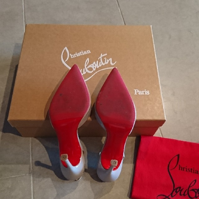 Christian Louboutin(クリスチャンルブタン)の最終sale！クリスチャンルブタン パテント バックストラップ パンプス レディースの靴/シューズ(ハイヒール/パンプス)の商品写真