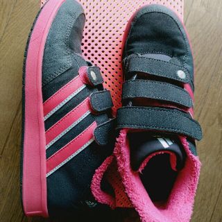 アディダス(adidas)のAdidasスニーカー(スニーカー)