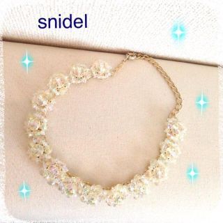 スナイデル(SNIDEL)のsnidelフラワービジューネックレス(ネックレス)