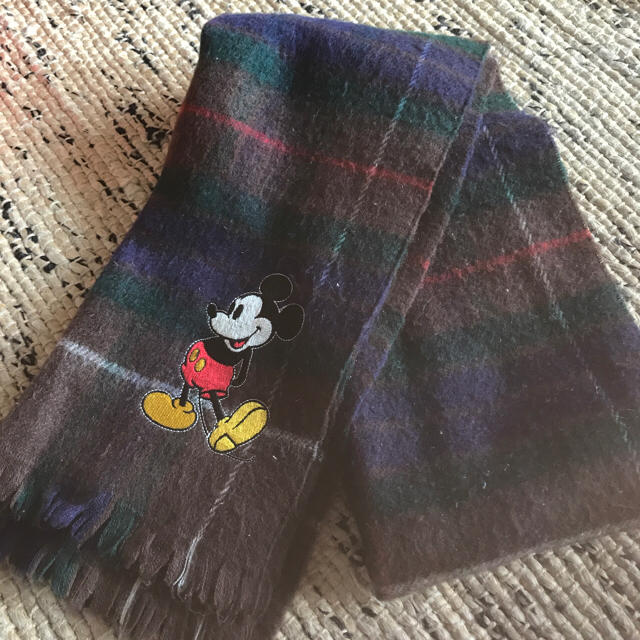 Disney(ディズニー)のDISNEY MICKEYMOUSE  ミッキー ミッキーマウス マフラー レディースのファッション小物(マフラー/ショール)の商品写真