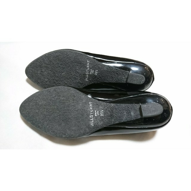 JILLSTUART(ジルスチュアート)のJILLSTUART 黒エナメルパンプス キレイ レディースの靴/シューズ(ハイヒール/パンプス)の商品写真