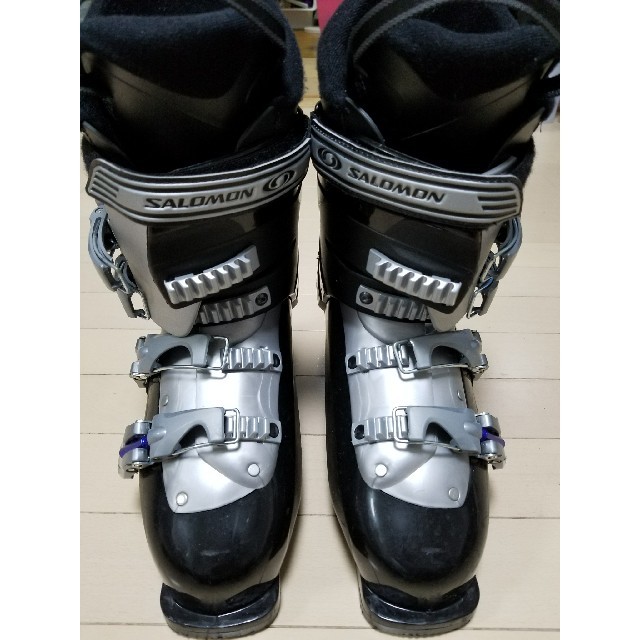 SALOMON(サロモン)のSALOMON　スキーブーツ スポーツ/アウトドアのスキー(ブーツ)の商品写真