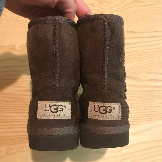 UGG(アグ)の美品★UGG★15センチ キッズ/ベビー/マタニティのキッズ靴/シューズ(15cm~)(ブーツ)の商品写真