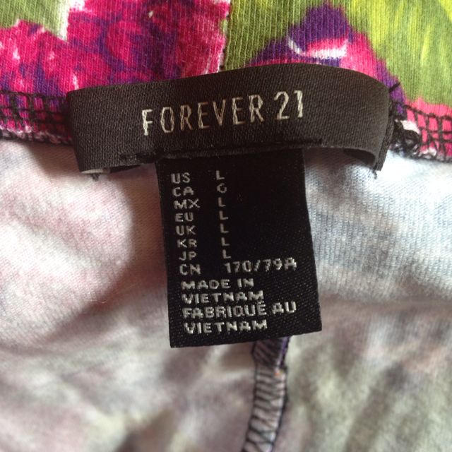 FOREVER 21(フォーエバートゥエンティーワン)のForever21 L サイズ スカート レディースのスカート(ミニスカート)の商品写真