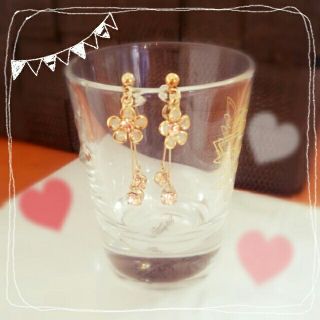 フラワー♡ピアス(ピアス)