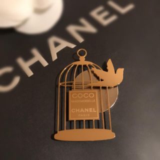 シャネル(CHANEL)の【未使用】マグネットブローチ ♥︎CHANEL♥︎(ブローチ/コサージュ)