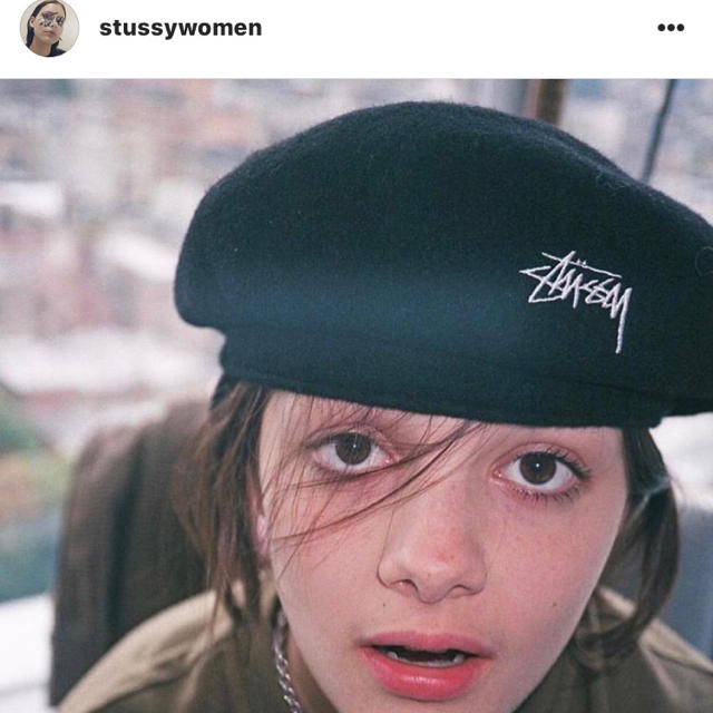 STUSSY(ステューシー)のStussy ベレー レディースの帽子(ハンチング/ベレー帽)の商品写真