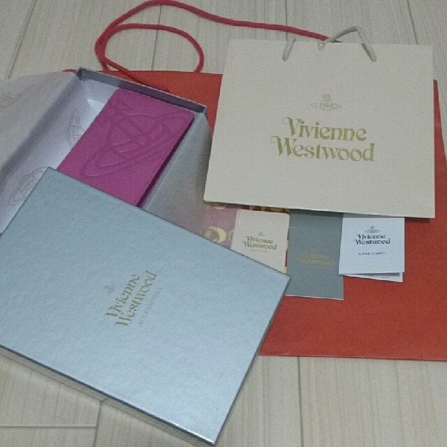 Vivienne Westwood(ヴィヴィアンウエストウッド)のVivienne Westwood 長財布 新品 ｽｸｲｸﾞﾙ レディースのファッション小物(財布)の商品写真