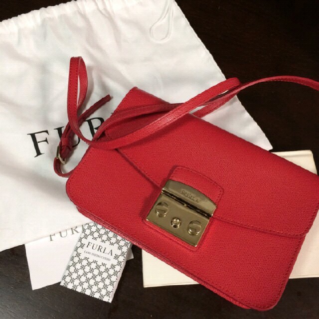 FURLAショルダーバッグ☆美品