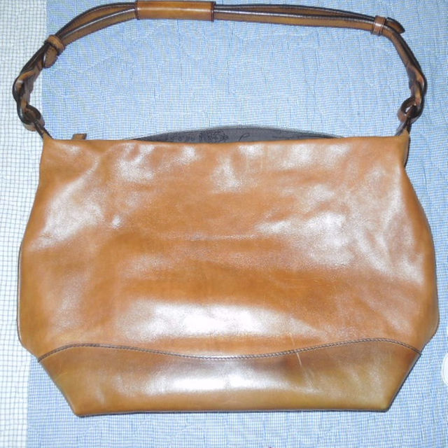 Berluti(ベルルッティ)のベルルッティ Berluti 斜め掛バッグ Olga オルガ カリグラフィー メンズのバッグ(メッセンジャーバッグ)の商品写真